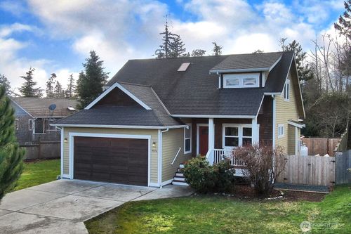4876 Breezefair Road, Freeland, WA, 98249 | Card Image