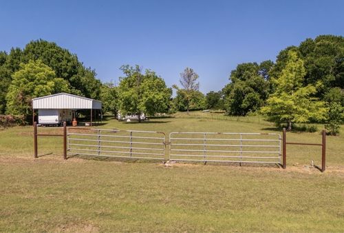 163 Fenn Rd, Blum, TX, 76627-3523 | Card Image