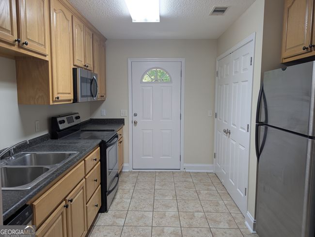 130 Lakeview Commons Dr, Townhouse with 2 bedrooms, 2 bathrooms and null parking in Statesboro GA | Image 6