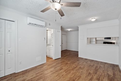 apt-105-4105 Speedway, Austin, TX, 78751-4643 | Card Image