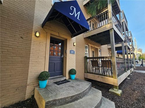 apt-2w-1207 W 45th St, Kansas City, MO, 64111-4291 | Card Image