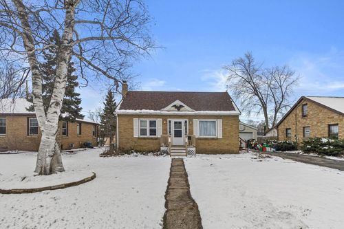 741 15th Avenue, UNION GROVE, WI, 53182 | Card Image