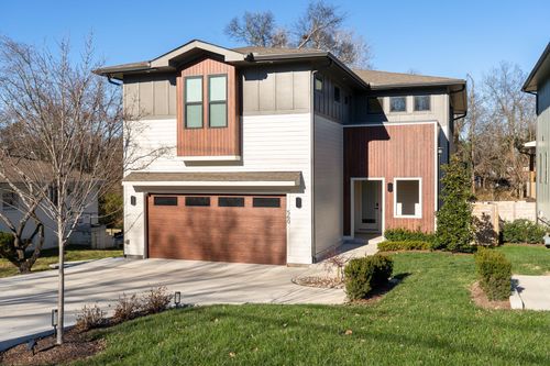 560 Highcrest Dr, Nashville, TN, 37211-5356 | Card Image