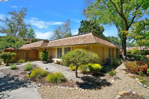 apt-2-2217 Ptarmigan Dr, Walnut Creek, CA, 94595-3558 | Card Image