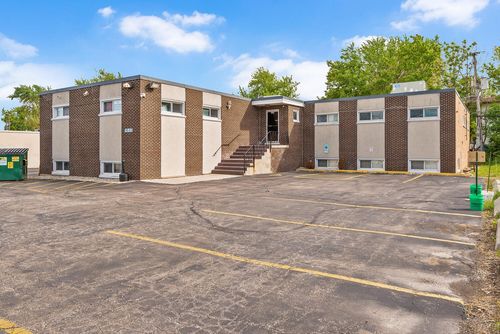 ste-203-1645 Irving Park Rd, Hanover Park, IL, 60133-3382 | Card Image