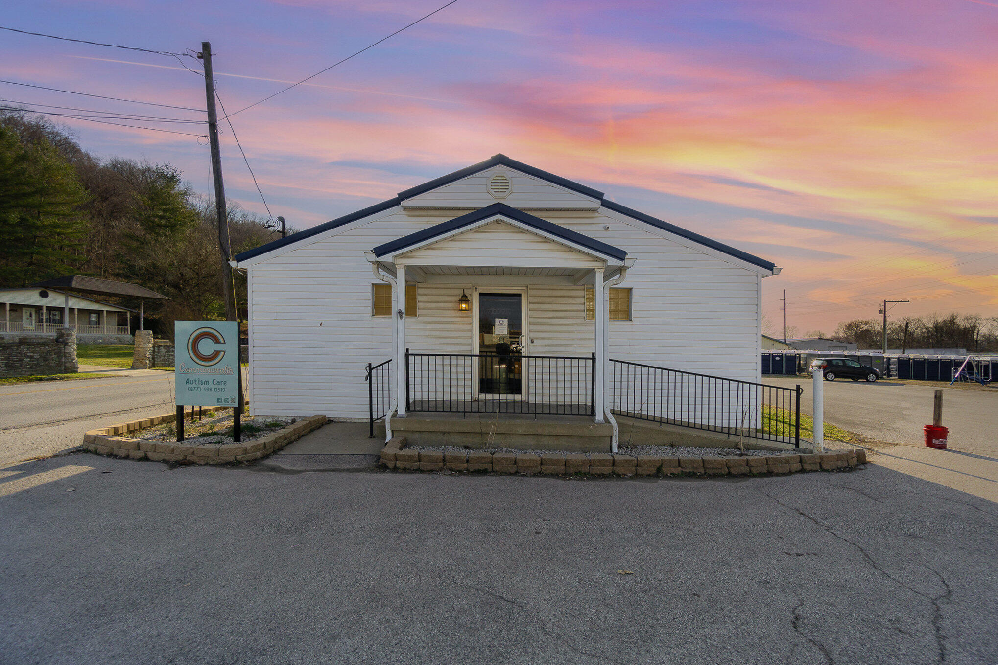 1405 Gillock Rd, Carrollton, KY 41008
