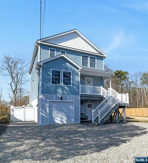 130 Woodland Dr, Brick, NJ, 08723-7433 | Card Image