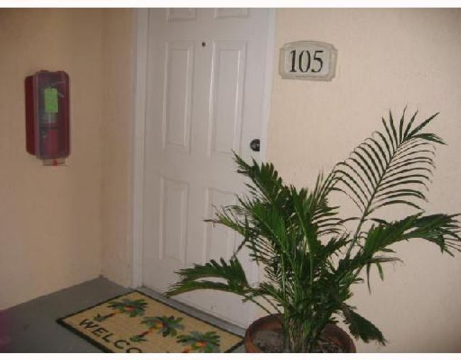 APT-105 - 2728 Anzio Ct, Condo with 2 bedrooms, 1 bathrooms and null parking in Palm Beach Gardens FL | Image 7