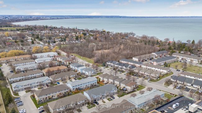 UNIT-40 - 104 Frances Ave, Condo with 2 bedrooms, 3 bathrooms and 1 parking in Stoney Creek ON | Image 24