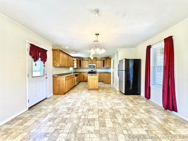 16289 W 810 Rd, House other with 4 bedrooms, 2 bathrooms and null parking in Tahlequah OK | Image 13