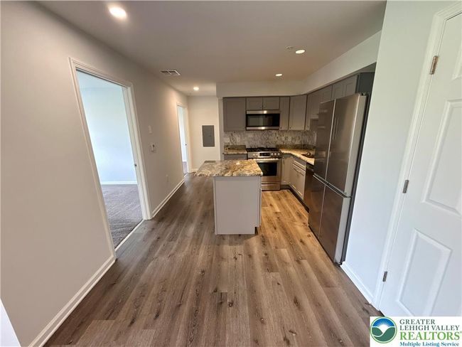 202 - 938 E 4 Th St, Condo with 2 bedrooms, 1 bathrooms and null parking in BETHLEHEM PA | Image 18
