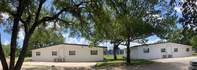 View of home's exterior with stucco siding | Image 18