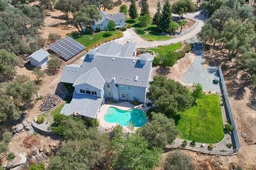 45858 Old Corral Rd, Oakhurst, CA, 93614 | Card Image
