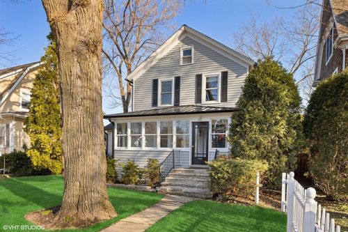 547 Melrose Ave, Kenilworth, IL, 60043-1035 | Card Image