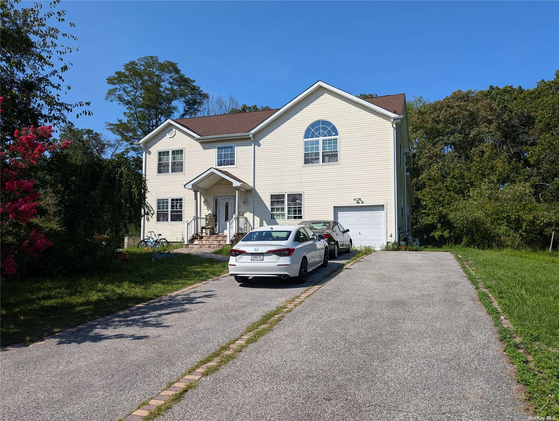 West Ct, Smithtown, NY 11787
