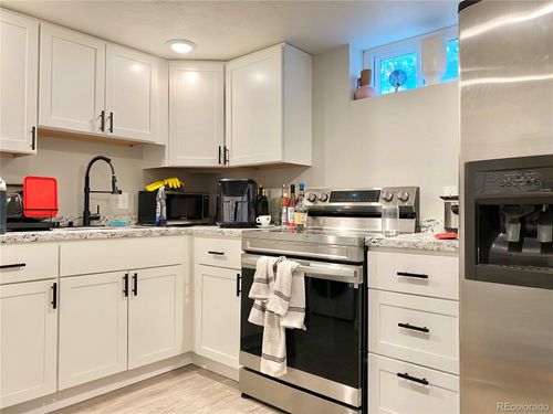 401 Leo Ln, Thornton, CO, 80260-4828 | Card Image