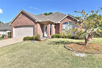 3420 W Fort Worth Street S, House other with 3 bedrooms, 2 bathrooms and null parking in Broken Arrow OK | Image 1