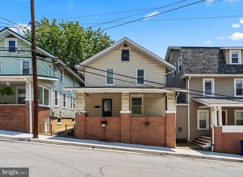 206 N Delaware Ave, BRUNSWICK, MD, 21716-1142 | Card Image