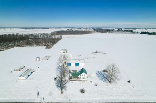 611 E 400 S, Valparaiso, IN, 46383-7839 | Card Image