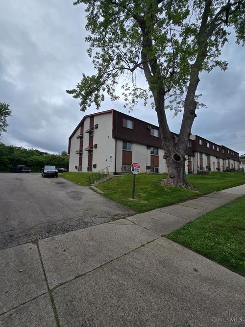 4644 Burkhardt Ave, Dayton, OH, 45431-1875 | Card Image