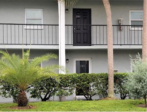 203-2835 Somerset Park Dr, TAMPA, FL, 33613-3186 | Card Image