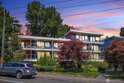 apt-201-1730 Taylor Ave N, Seattle, WA, 98109-2927 | Card Image