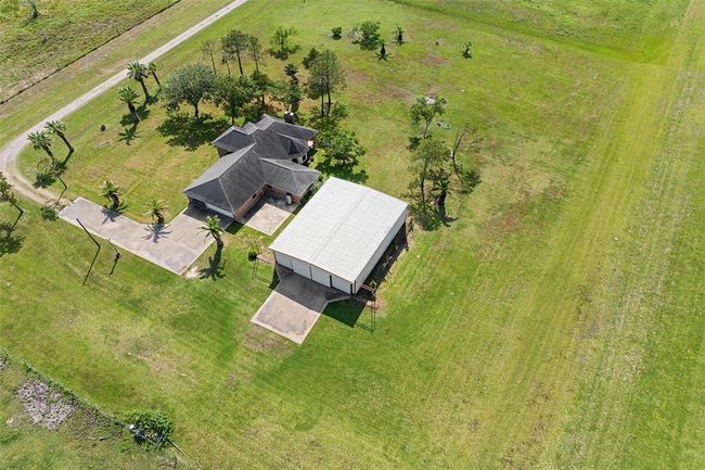 200 Eagle Road, House other with 3 bedrooms, 2 bathrooms and null parking in Brazoria TX | Image 32