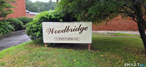 36-460 Woodbridge St, Manchester, CT, 06042-3672 | Card Image