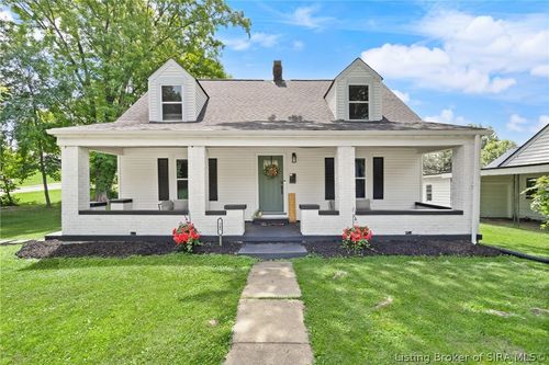 345 Oriole Dr, Charlestown, IN, 47111-1673 | Card Image