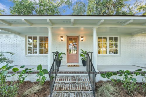 1452 Glencoe Dr, Mount Pleasant, SC, 29464-4558 | Card Image