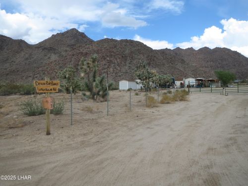 11964 Nolan Rd, Yucca, AZ, 86438 | Card Image