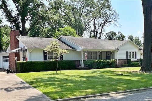 203 Crestwood Ln, Pittsburg, KS, 66762-5513 | Card Image