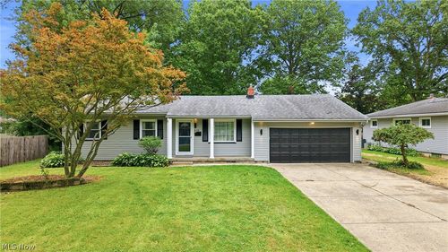 4258 Staatz Dr, Youngstown, OH, 44511-1806 | Card Image