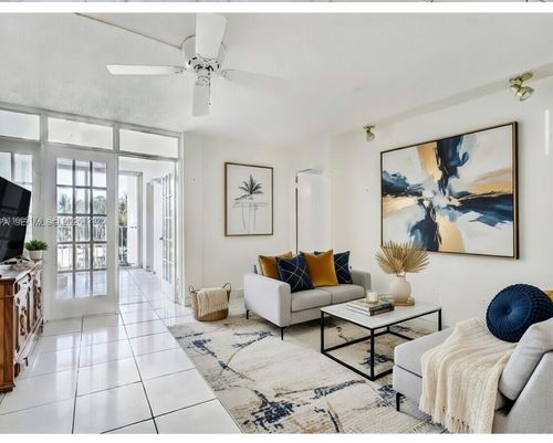 202-6450 Collins Ave, Miami Beach, FL, 33141-4602 | Card Image