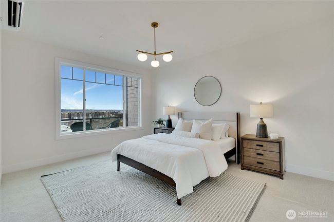 *photo is of a different unit - staged* | Image 17