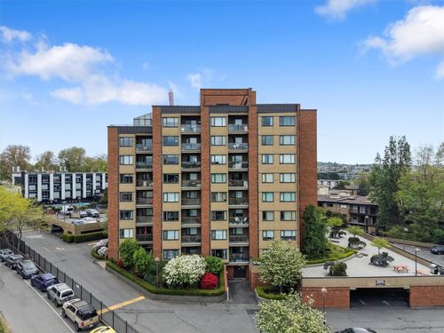703-103 Gorge Rd E, Victoria, BC, V9A6Z2 | Card Image