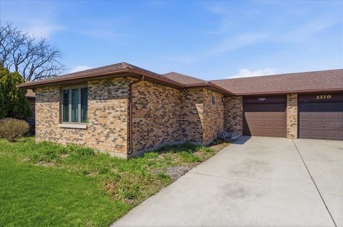 apt-a-227 Hillcrest Ave, Yorkville, IL, 60560-1236 | Card Image