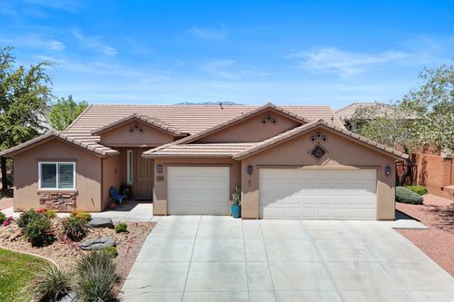 76 S 330 W, Ivins, UT, 84738-6699 | Card Image
