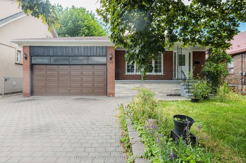 159 Church St, York, ON, M9N1N6 | Card Image