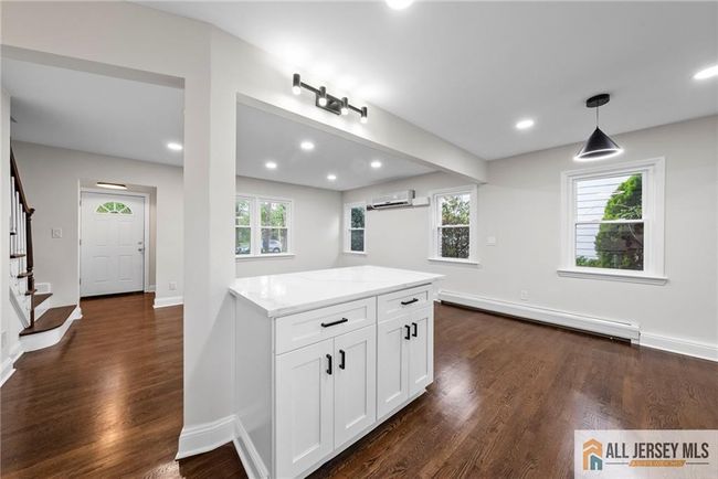 16 Lakeside Dr S, House other with 4 bedrooms, 3 bathrooms and null parking in Piscataway NJ | Image 9