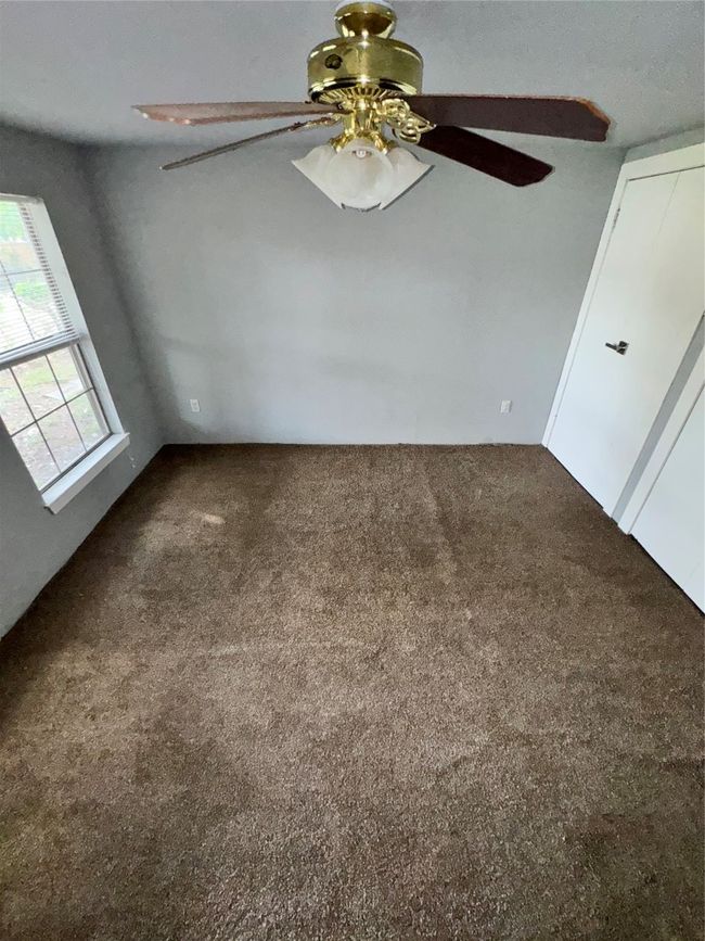 A - 1102 Minnie Dr, Home with 2 bedrooms, 1 bathrooms and 2 parking in Austin TX | Image 10