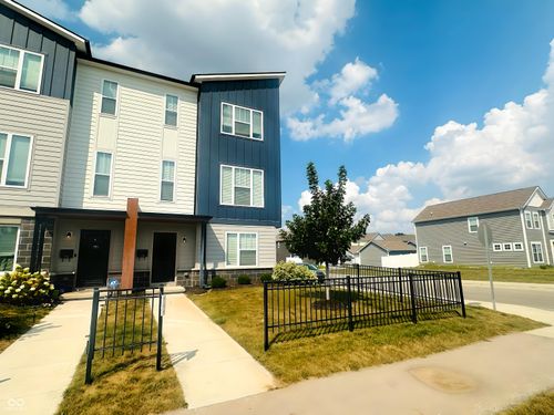 2934 W New York St, Indianapolis, IN, 46222-4487 | Card Image