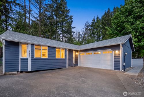 1729 S 7th St, Shelton, WA, 98584-2720 | Card Image