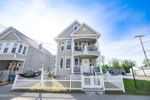1643 Foster Ave, Schenectady, NY, 12308-1806 | Card Image