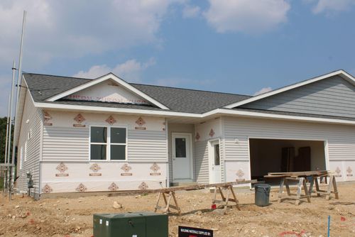 938 Drumlin Dr, Kewaskum, WI, 53040-1227 | Card Image