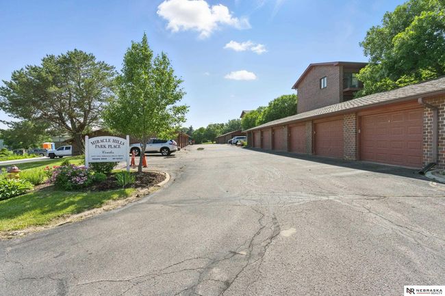 APT-3 - 11937 Miracle Hills Dr, Condo with 2 bedrooms, 2 bathrooms and 1 parking in Omaha NE | Image 19