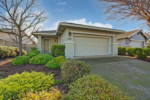 608 Wagon Wheel Ln, Lincoln, CA, 95648-8107 | Card Image