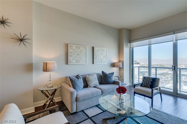 UNIT-1618 - 150 Las Vegas Blvd N, Condo with 1 bedrooms, 2 bathrooms and null parking in Las Vegas NV | Image 7