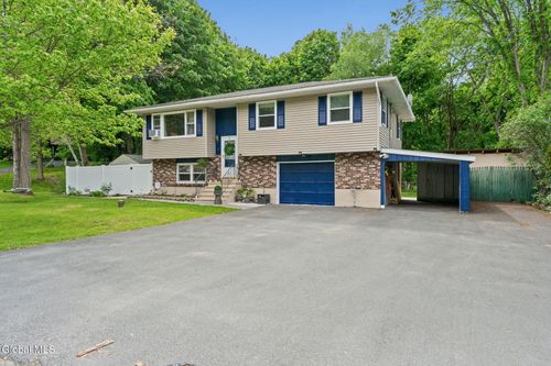 54 Kuhl Boulevard, North Greenbush, NY, 12198 | Card Image