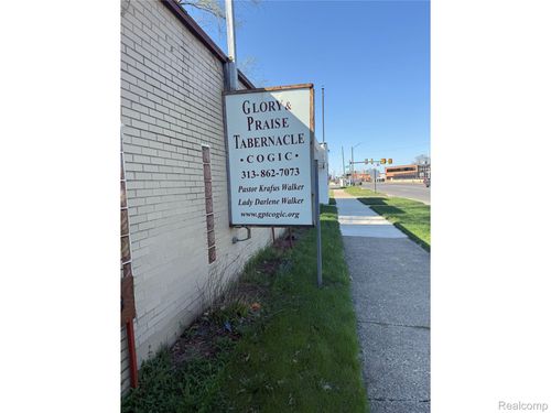 16573 Meyers Rd, Detroit, MI, 48235-4110 | Card Image